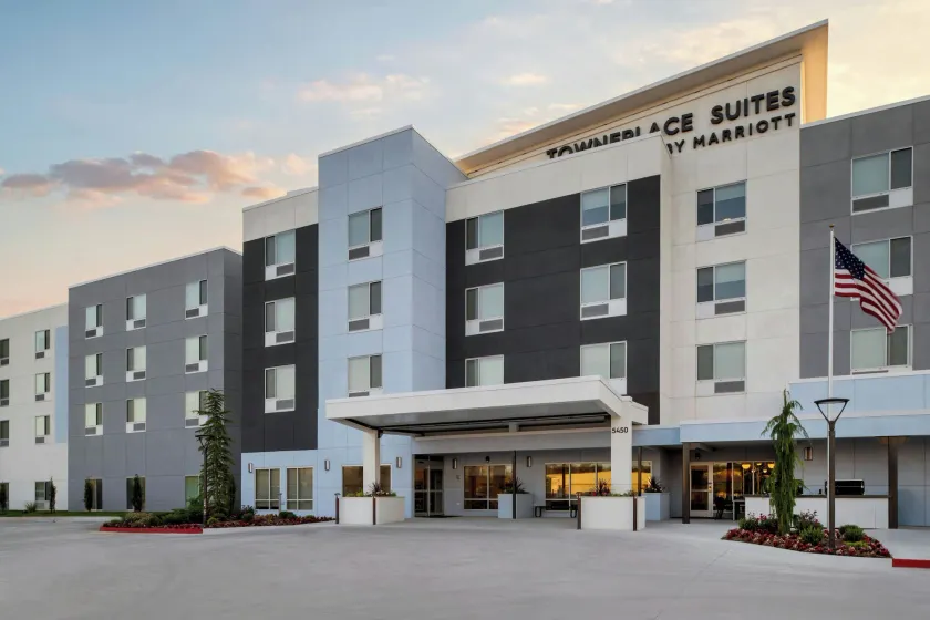 TownePlace Suites by Marriott Midwest City - Image 1