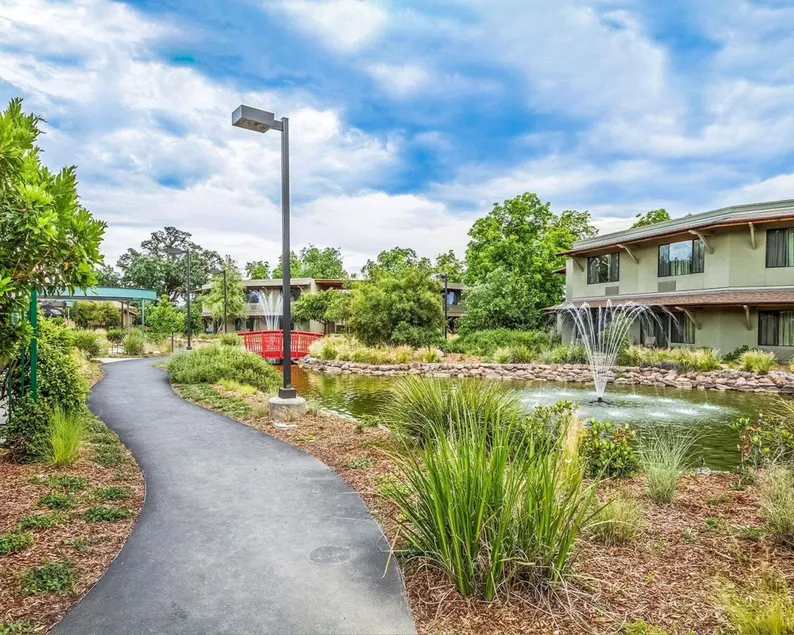 Gaia Hotel & Spa Redding, an Ascend Collection Hotel - Image 1