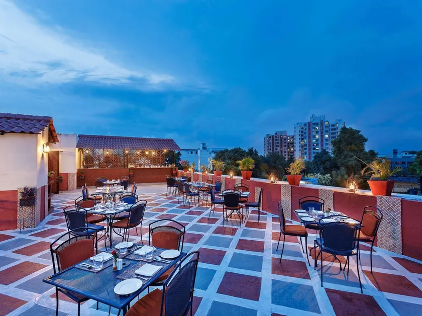 La Place Sarovar Portico - Image 1