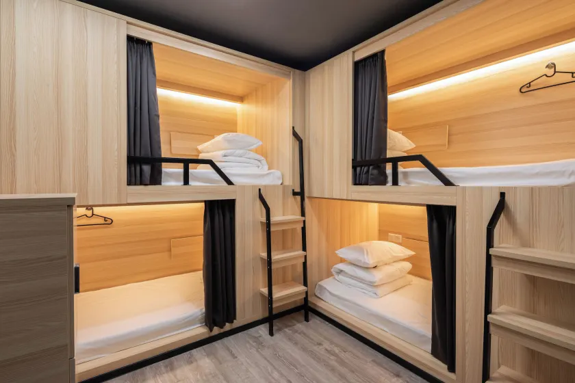 Changsha Desti Youth Park Hostel Wuyi Square-24H Reception&Cafe& Bar& Luggage Storage& Large Public Area - Image 1