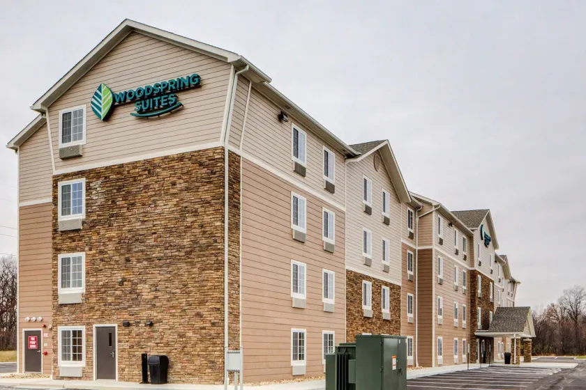 WoodSpring Suites Columbus NE I-270 Airport - Image 1