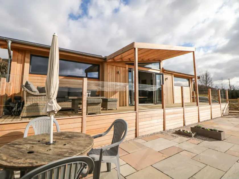 Stables Lodge - Image 1
