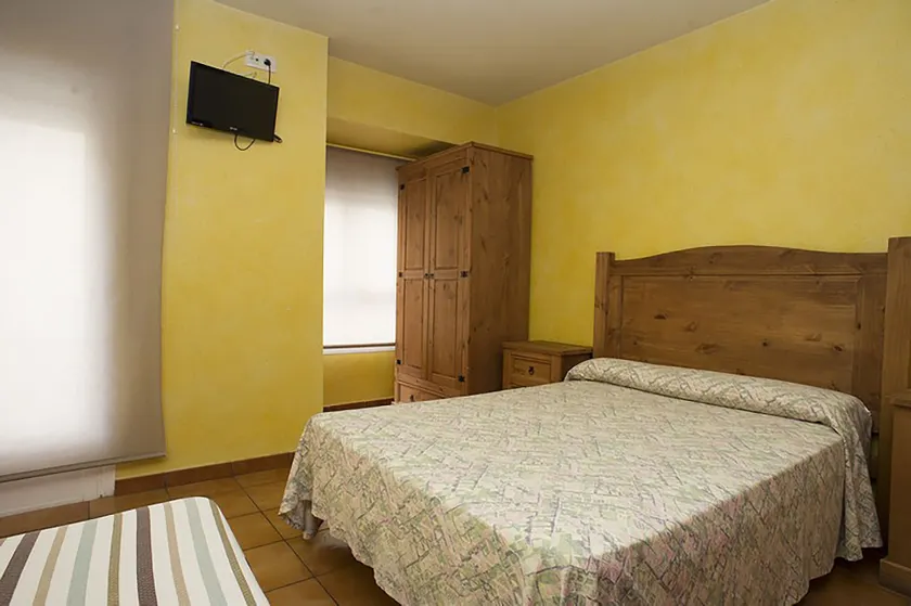 Hostal Velarde - Image 1