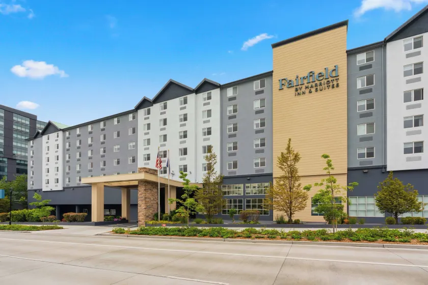 Fairfield Inn & Suites by Marriott Seattle Downtown/Seattle Center - Image 1