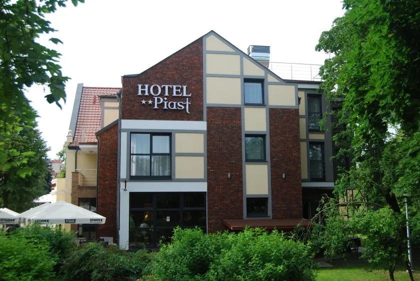 HOTEL PIAST przy Zamku - Image 1
