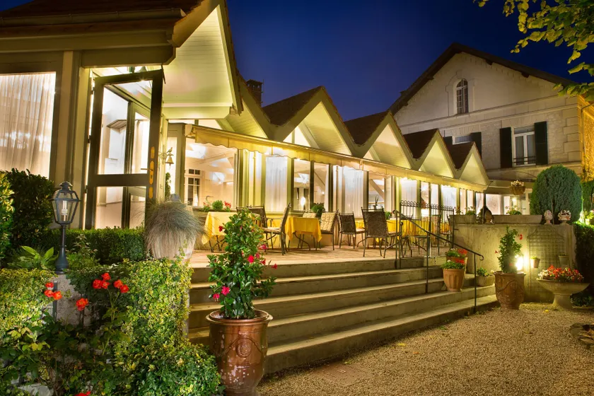 Hôtel & Restaurant Le Relais d'Aumale - Image 1