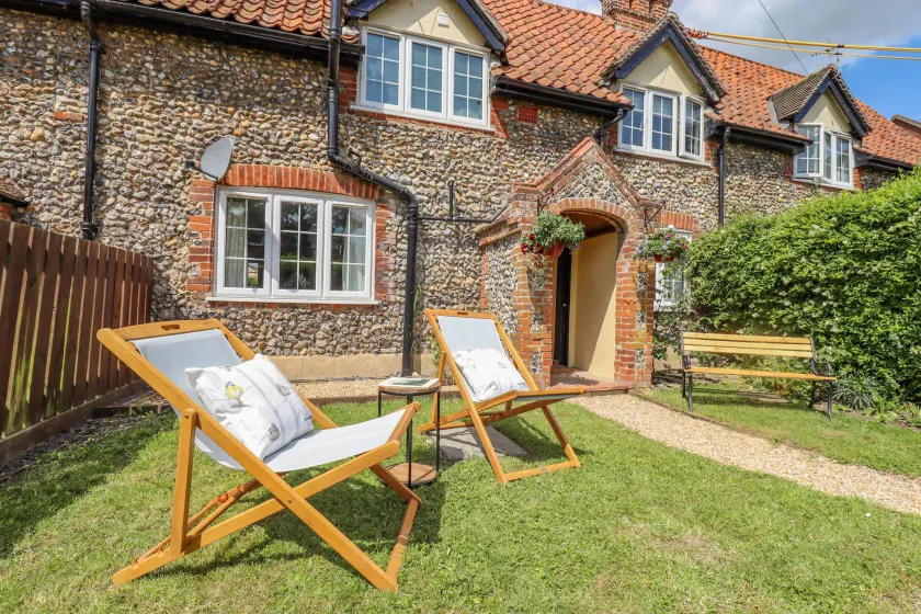 Bluebird Cottage - Image 1