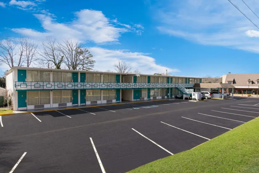 Econo Lodge Clemson - University Area - Image 1