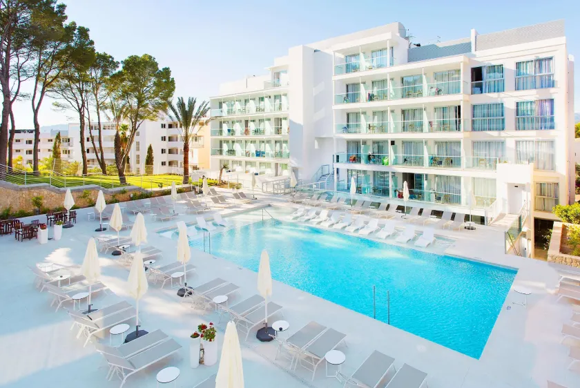 Reverence Life Hotel, 4**** - Image 1