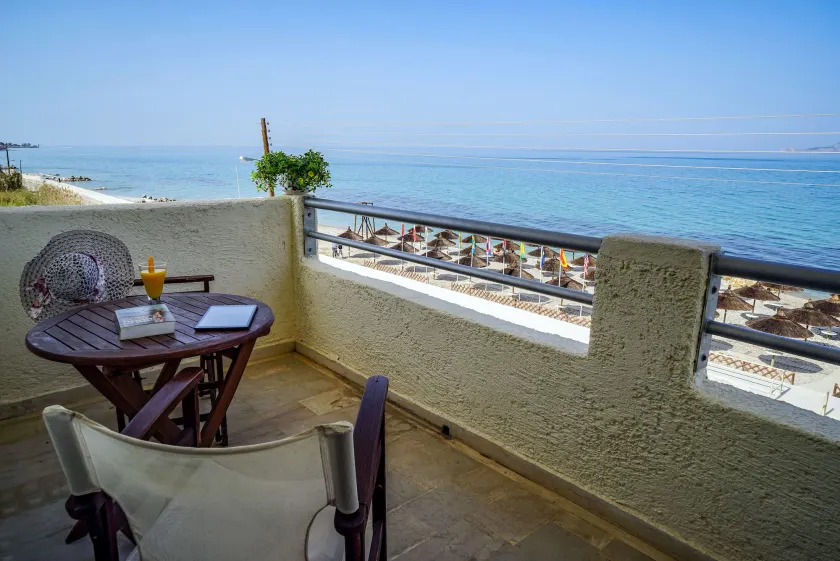 GOLDEN SUN Κokkoni Beach Hotel - Image 1