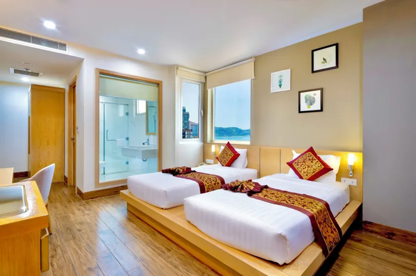 Gibson Hotel Nha Trang - Image 1