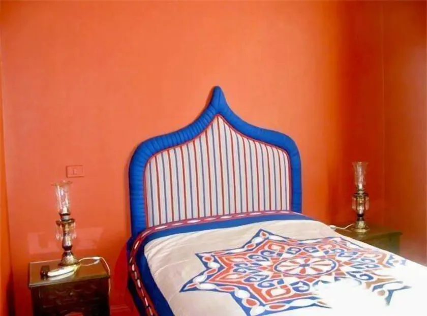Talisman Hotel - Image 1