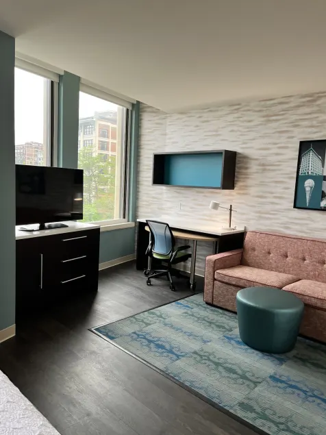 Home2 Suites by Hilton St. Louis Downtown - Image 1