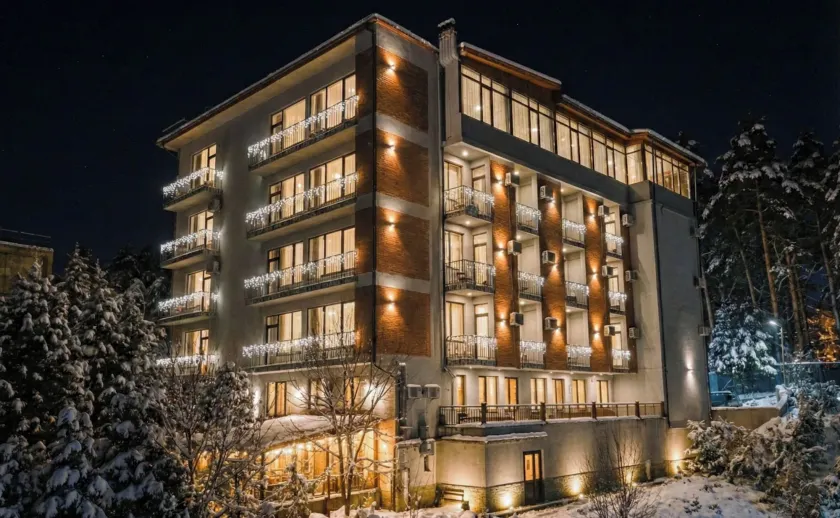 Emerald Borjomi Hotel - Image 1