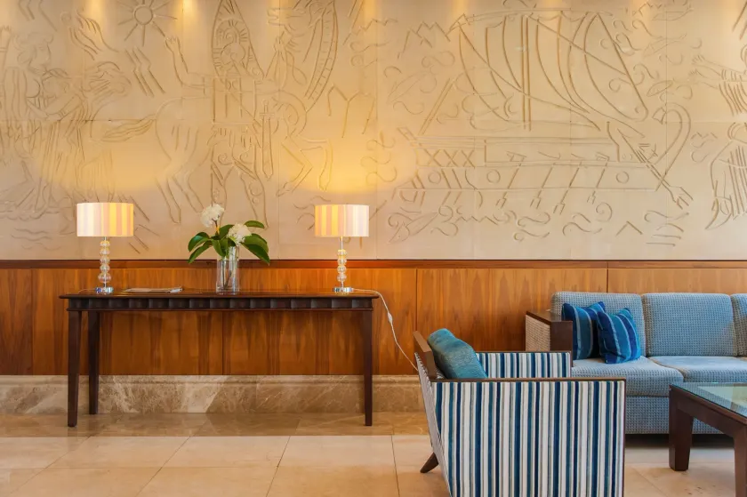 Ajax Hotel - Entrée intérieure