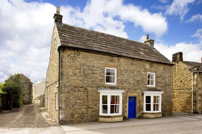 Morton House & Stable Block, ferme classée Grade 2 au coeur de Masham - Image 1