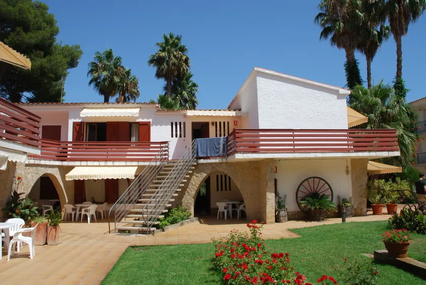 Apartaments Margarita Sabina Pinell - Image 1