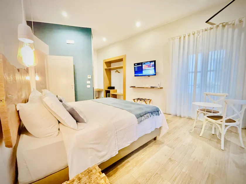 Bellaroto Suite & Spa - Charming Boutique Rooms - Image 1
