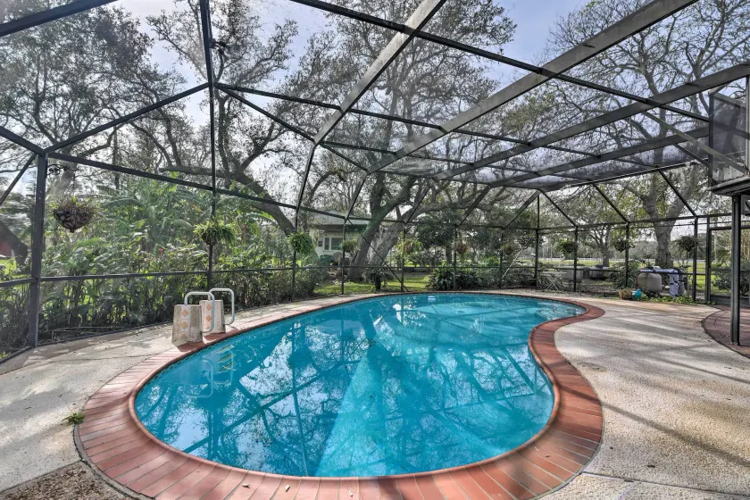 Lake Access & Pool: Spacious Freeport Home! - Image 1
