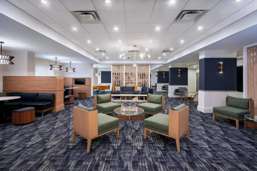 Courtyard by Marriott Toronto Airport - Image 1