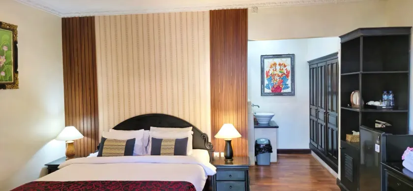 Stana Puri Gopa Hotel - Image 1