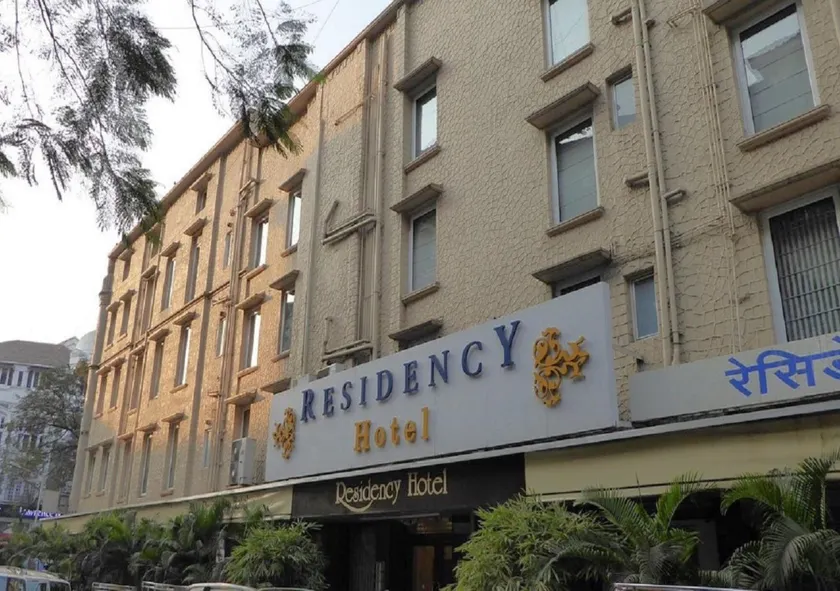 Residency Hotel Fort - Image 1