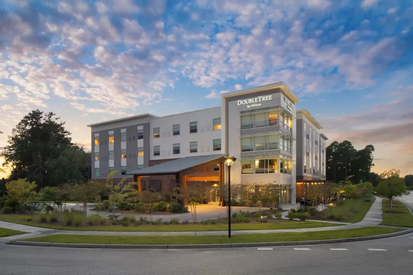 DoubleTree by Hilton Summerville Nexton - Image 1