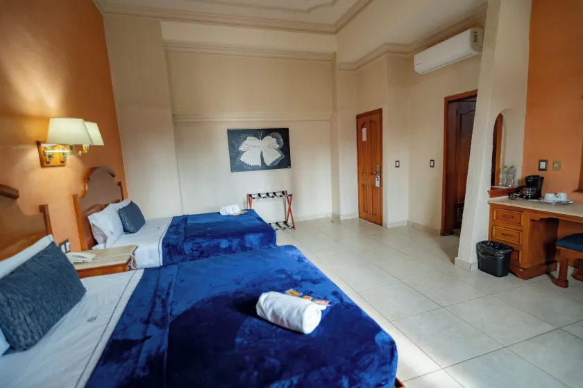 Hotel Santiago De Compostela - Guadalajara Centro Historico - Image 1