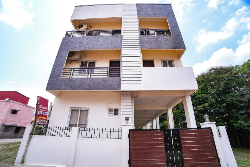 FabHotel Elegant Residency - Image 1