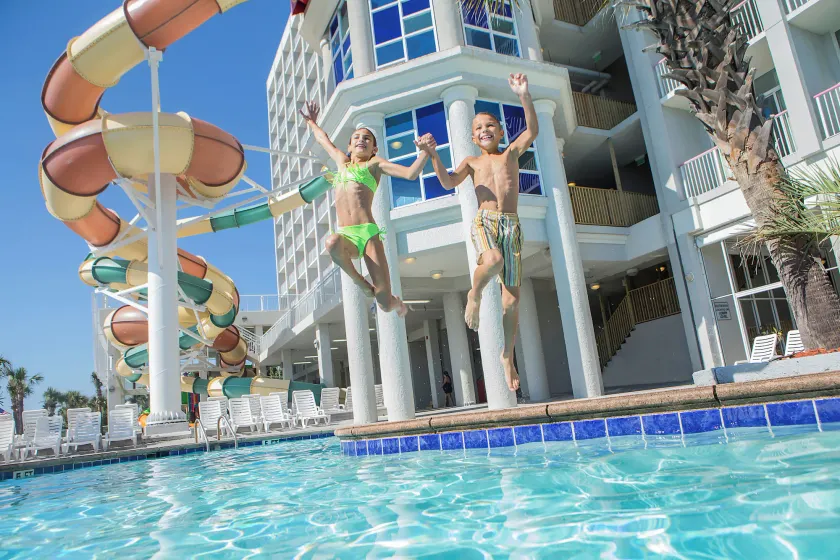 Crown Reef Beach Resort and Waterpark - Image 1