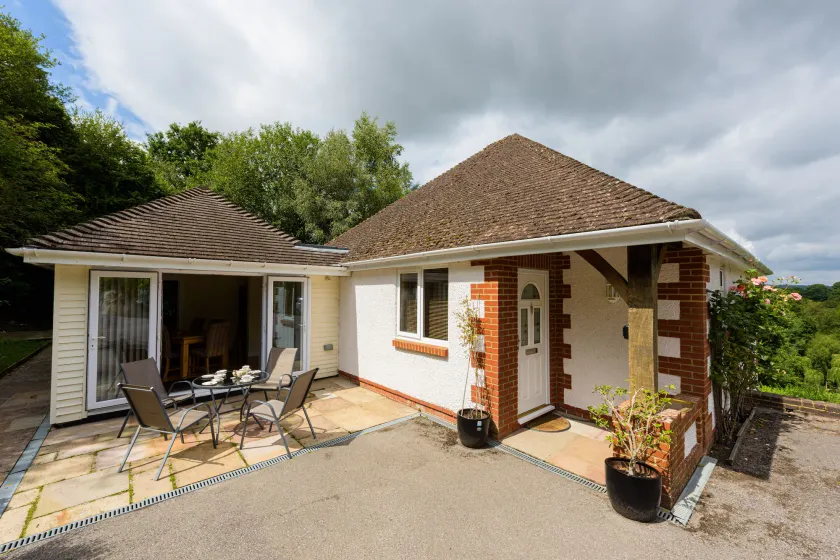 Heath Retreat - Image 1