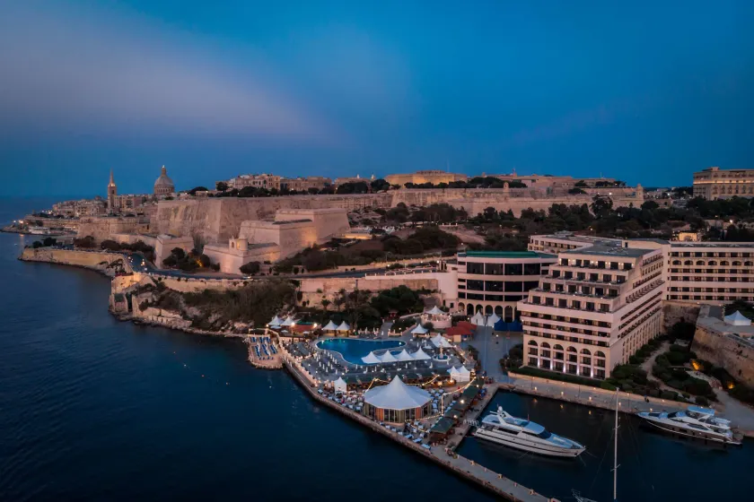 Grand Hotel Excelsior - Image 1