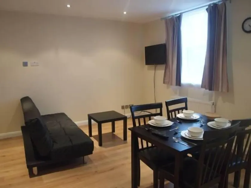 Marble Arch Flats - Image 1