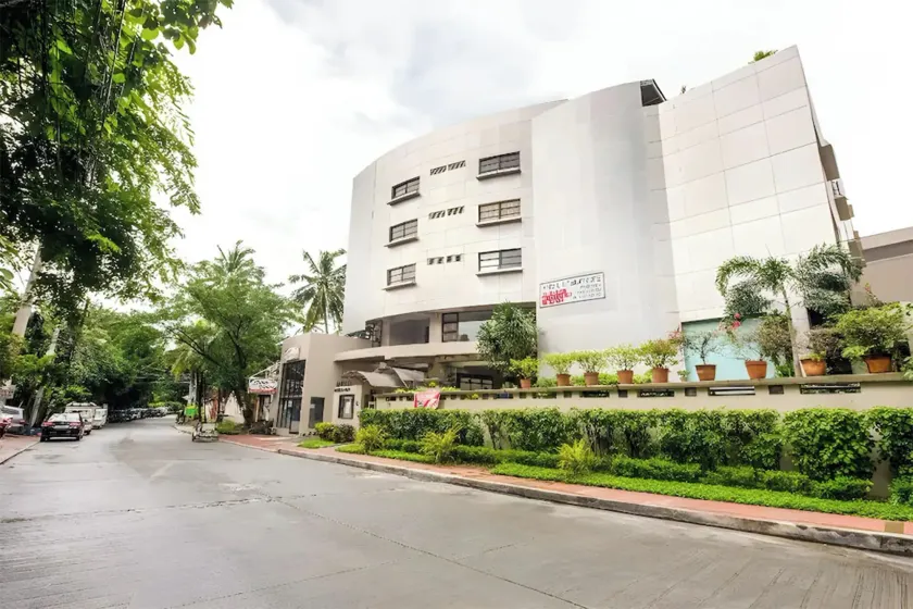 Anglo Residences near SM Mezza  - Image 1