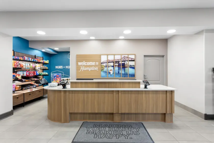 Hampton Inn & Suites Chicago Deer Park - Image 1