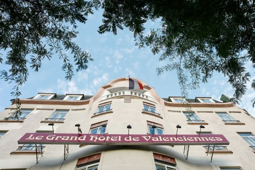 Le Grand Hôtel de Valenciennes - Image 1