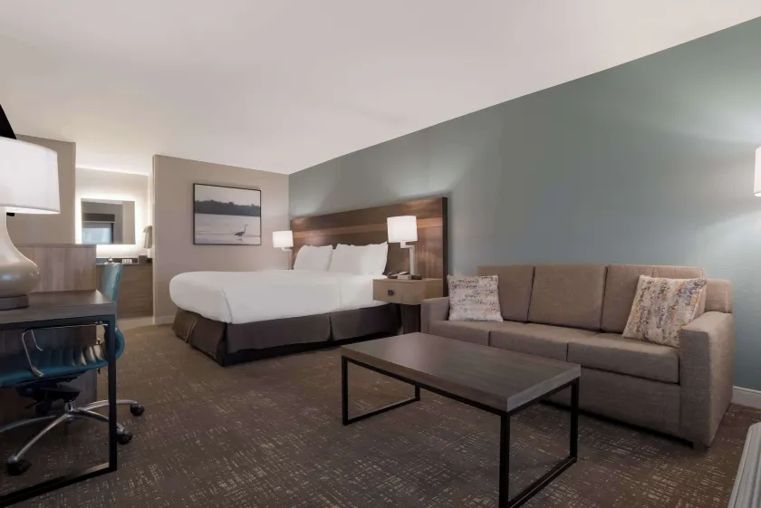 Best Western Flagship Inn - Image 1