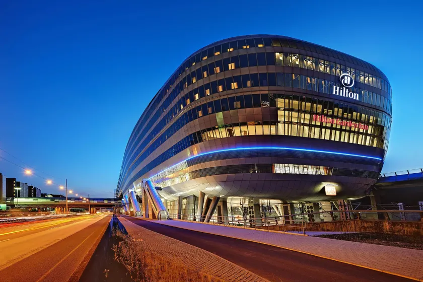 Hilton Frankfurt Airport - Image 1