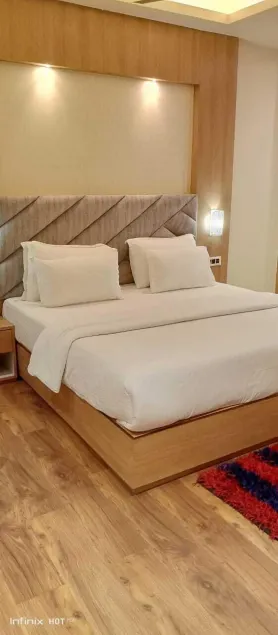 Hotel Relax - Image 1