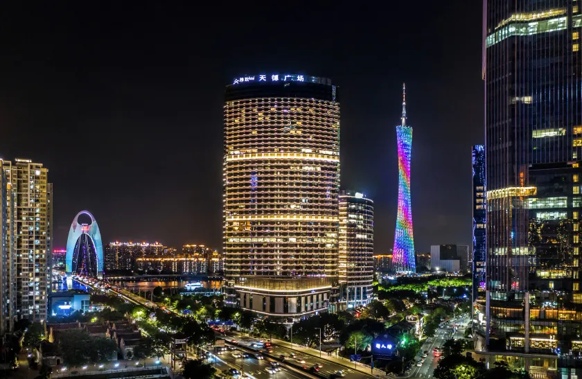 Elegant Hotel Guangzhou Zhujiang New Town Canton Tower - Image 1