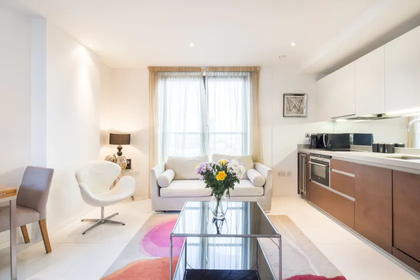 London Prime Apartments - Canary Wharf - Image 1
