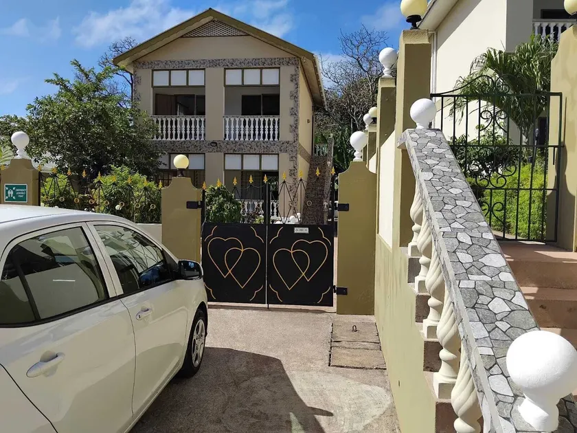 One Bedroom Self-catering Accommodation - Image 1