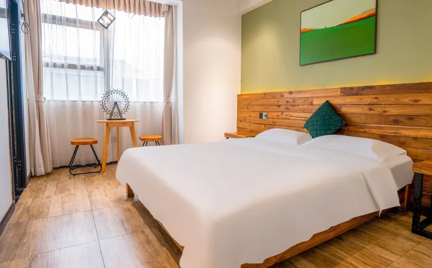 Tianmenshan Loft Art Inn - Image 1