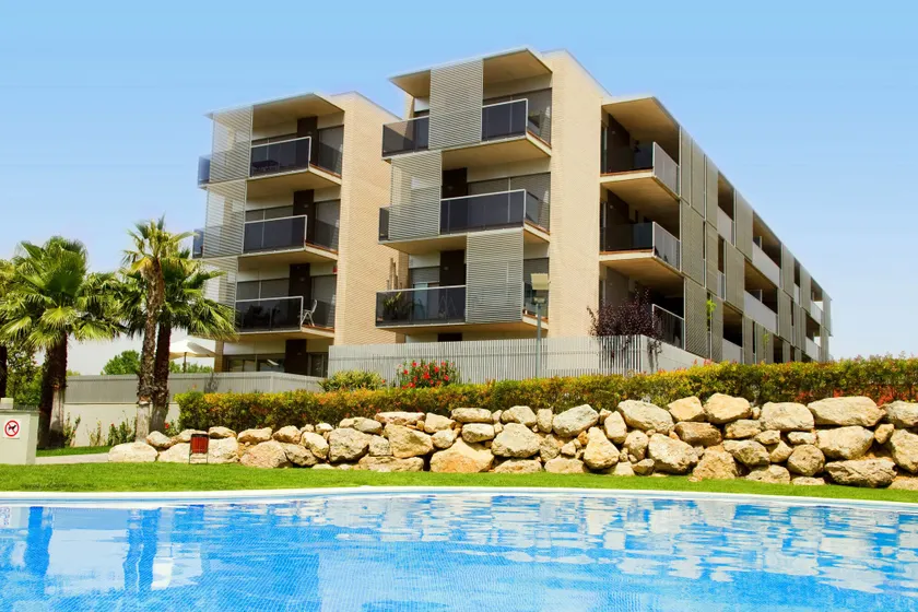 DIFFERENTFLATS Paradise Village Families - Image 1