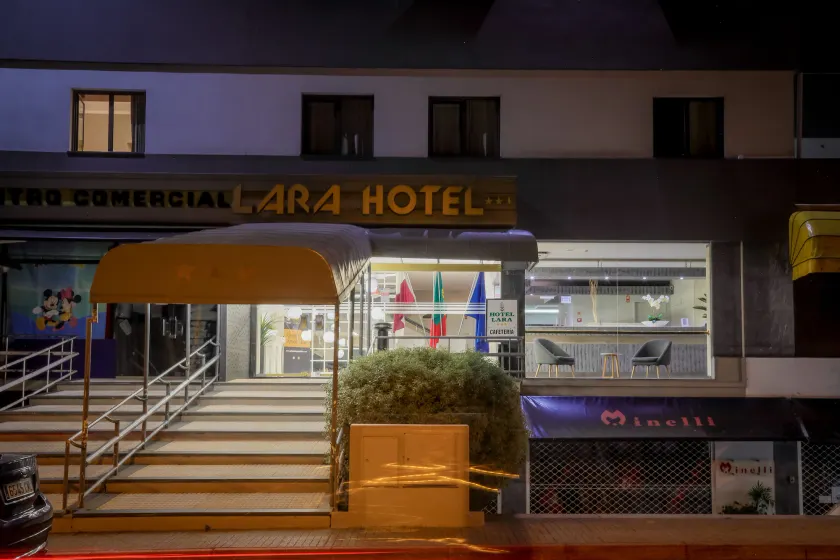 Hotel Lara - Image 1