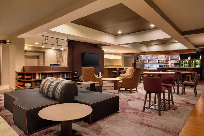 Courtyard by Marriott Champaign - Image 1