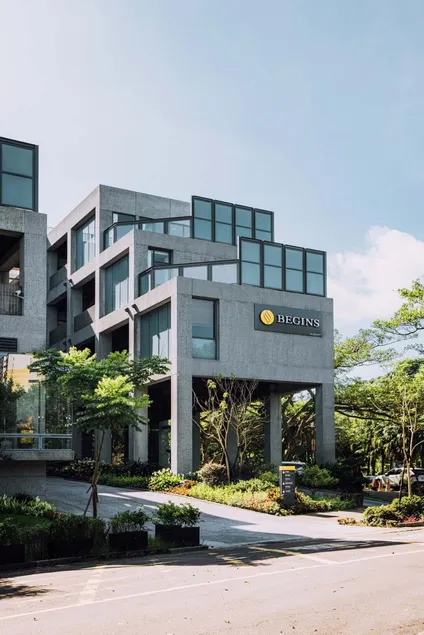 Hotel BEGINS 倉箱蜜境文旅 - Image 1
