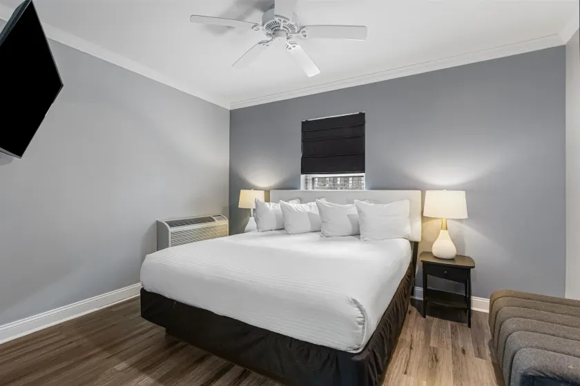 Hotel Chicago West Loop, SureStay Collection by Best Western - Image 1
