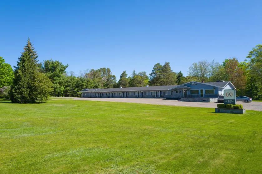 Aurora Inn - Image 1