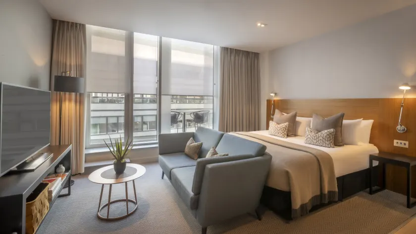 Clayton Hotel London Wall - Image 1